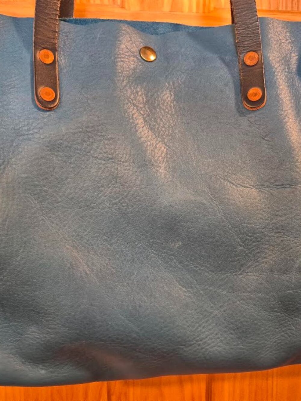 KMM & Co -Blue Leather Tote Bag - Picture 2 of 12